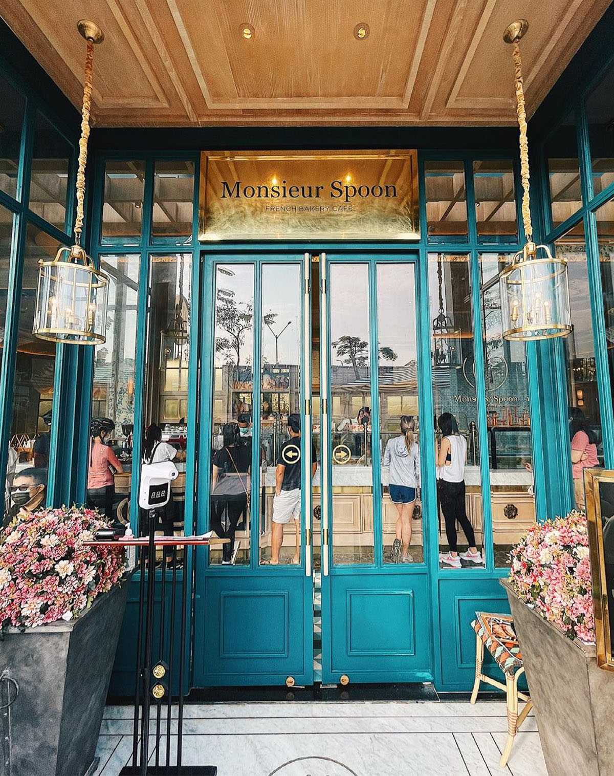 Jakarta-5 unique and elegant cafes in Jakarta to fully satisfy? travelers and enjoy a good time