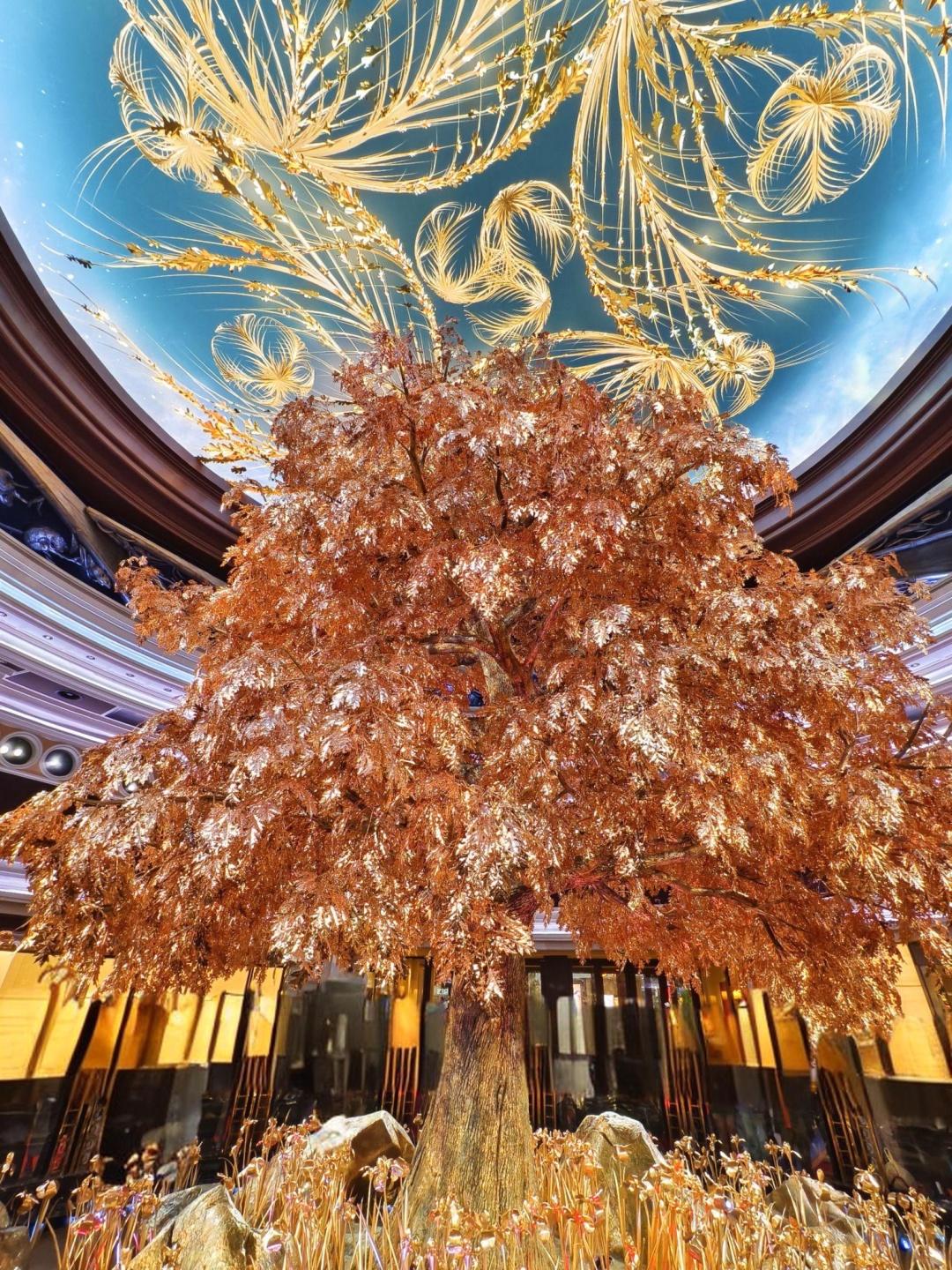 Macao-Macau city tour, experience the magnificent Grand Lisboa Casino and Fortuna Hotel
