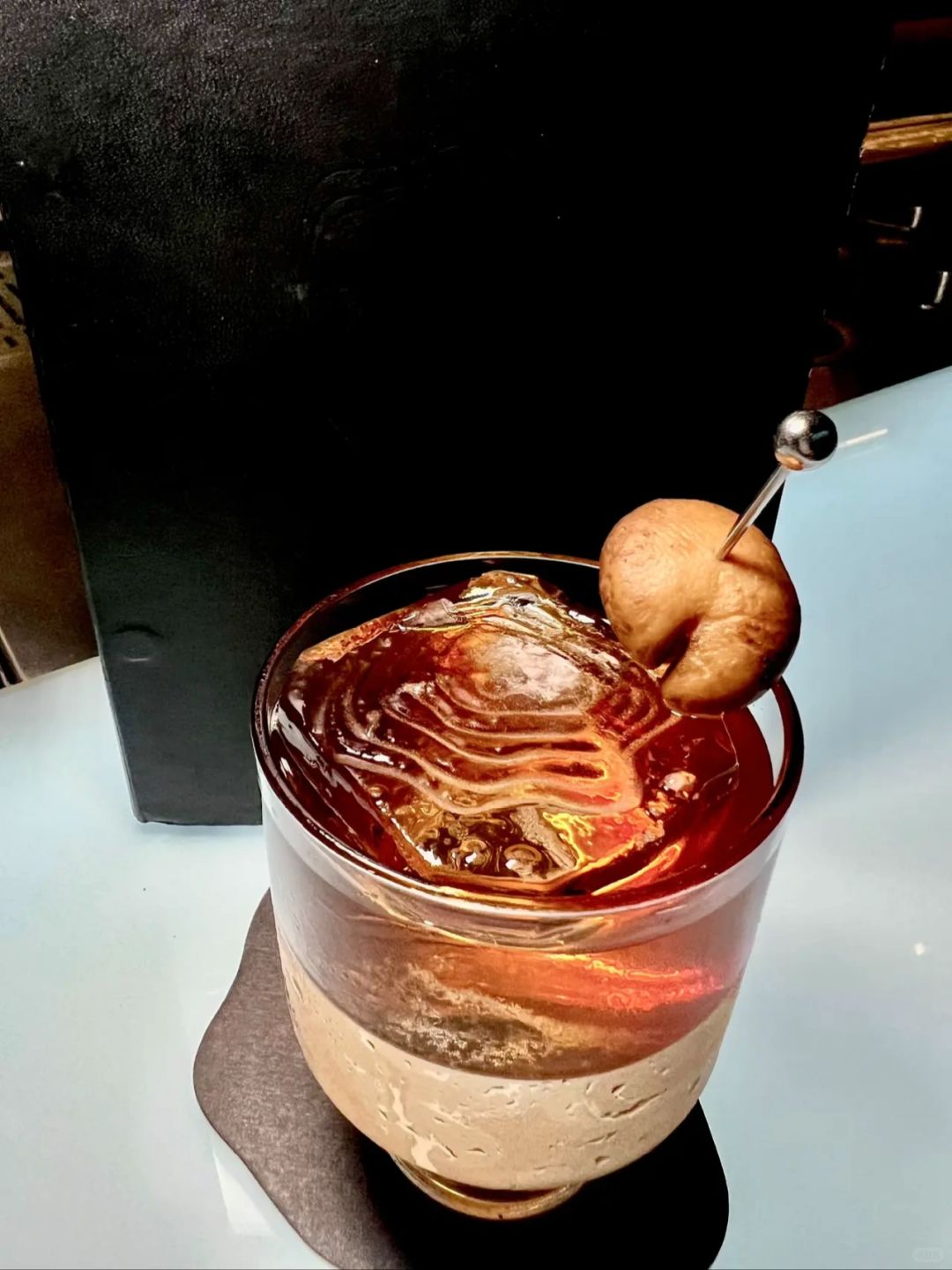 Hanoi-Enjoy a carefully crafted cocktail at USE BAR, Hanoi's most sophisticated bar