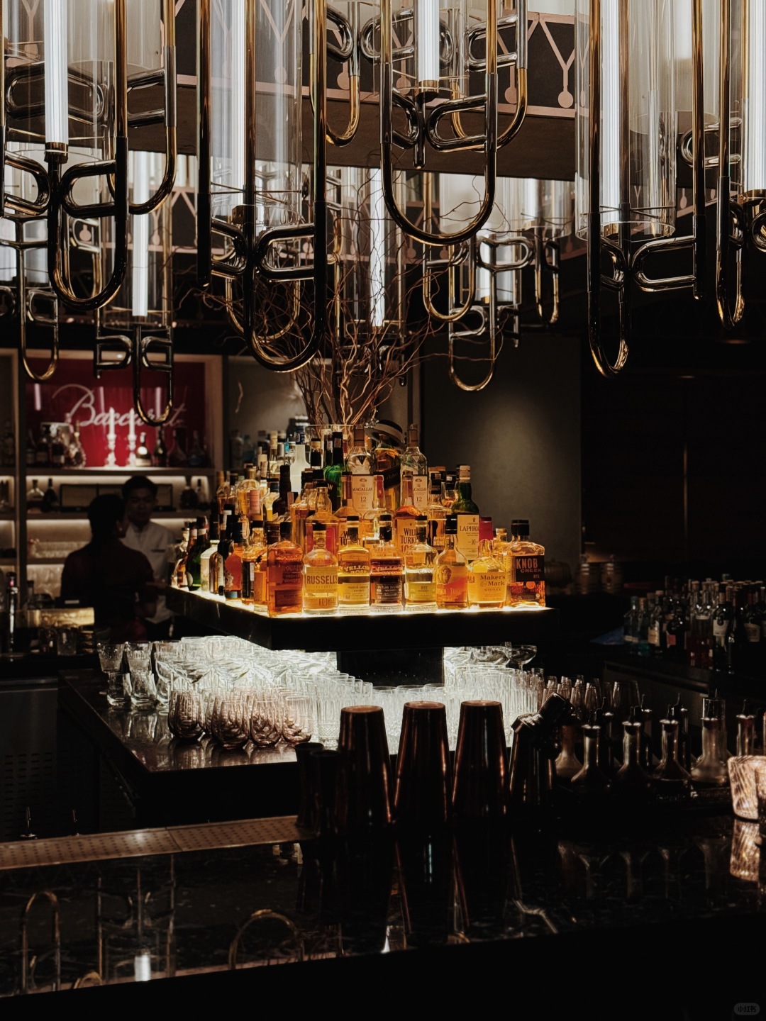 Jakarta-St. Regis Jakarta Hotel, with live piano music in the lobby at night