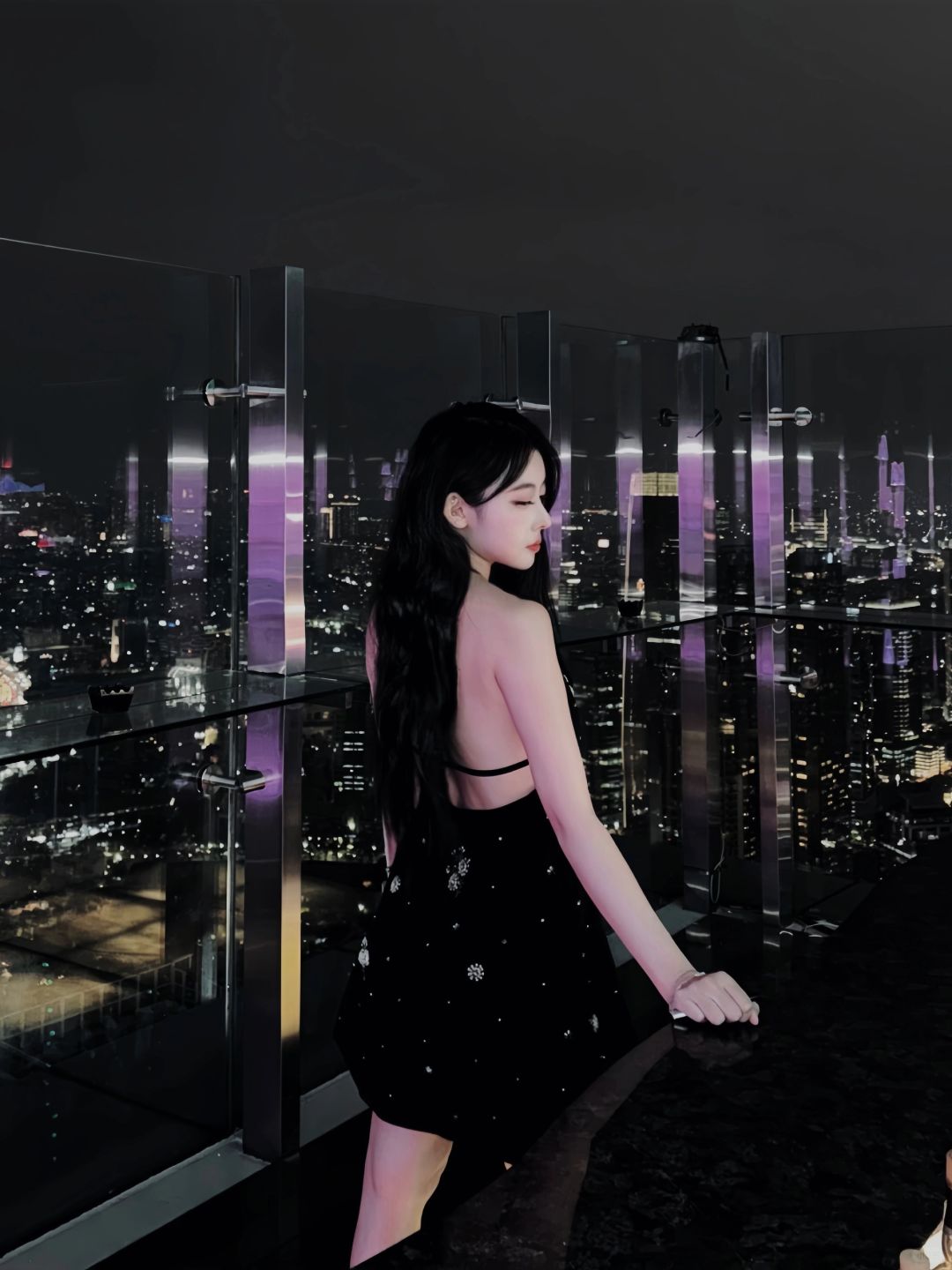 Jakarta-Westin Sky Hotel in Jakarta, Indonesia, 67th floor Henshin Bar, whiskey tasting