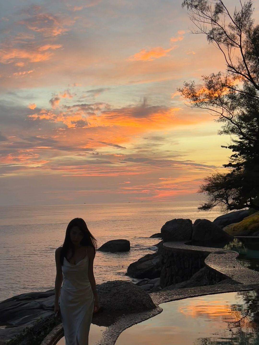 Phuket-Mom Tri's Villa Hotel??‍♀️, Kata Beach, Phuket, Ocean Wing Suite, balcony overlooking the sea