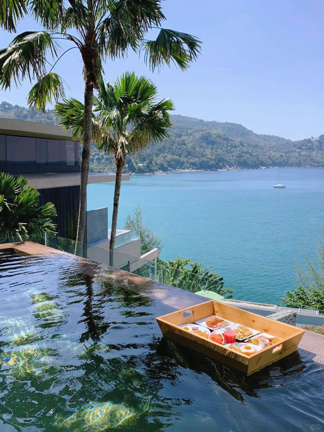 Phuket-lmpiana private hotel, seaside private pool villa room type experience drifting breakfast