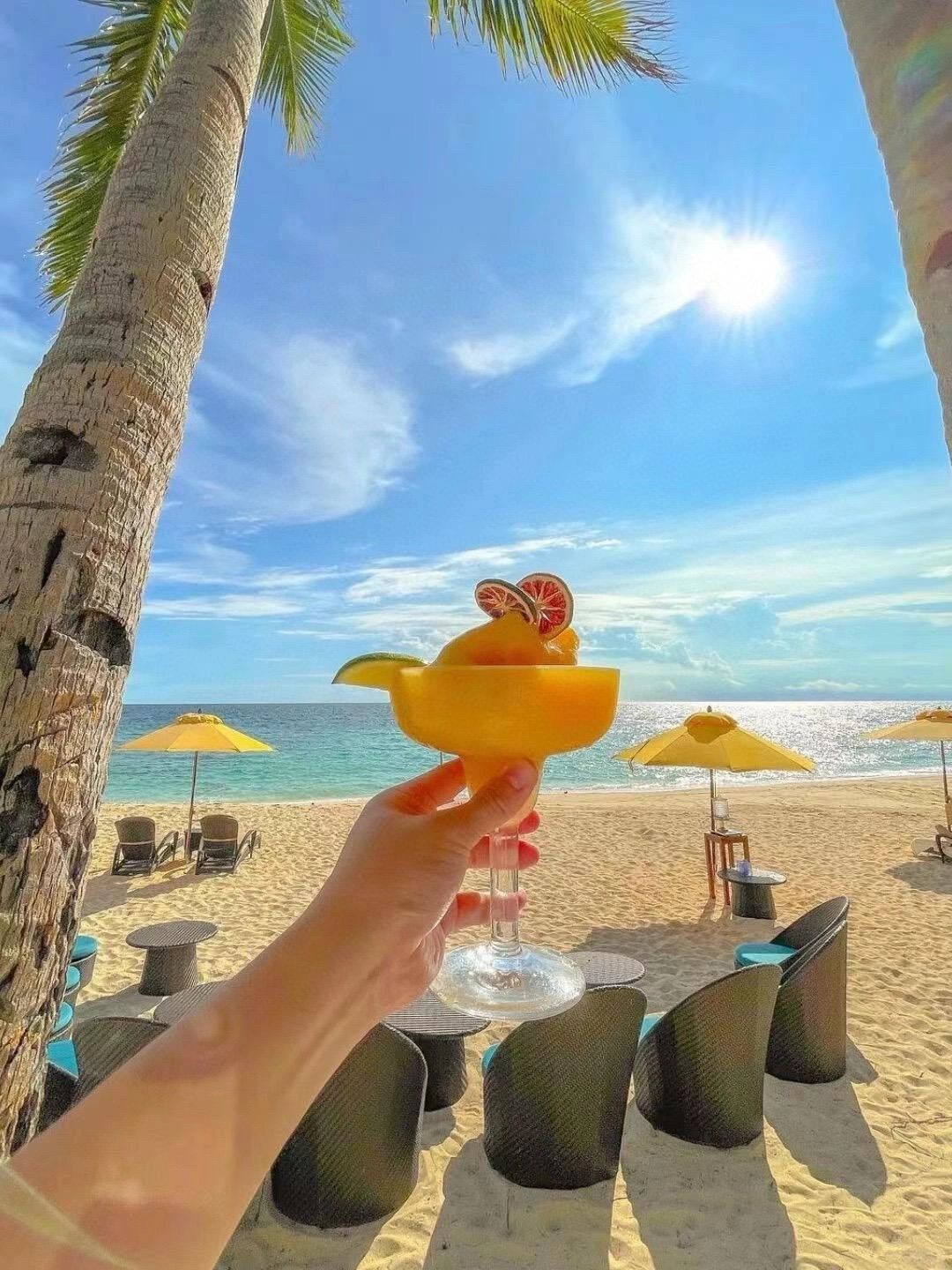 Boracay-Boracay tour guide nanny level?, sunset cruise or sunset sailing is super romantic
