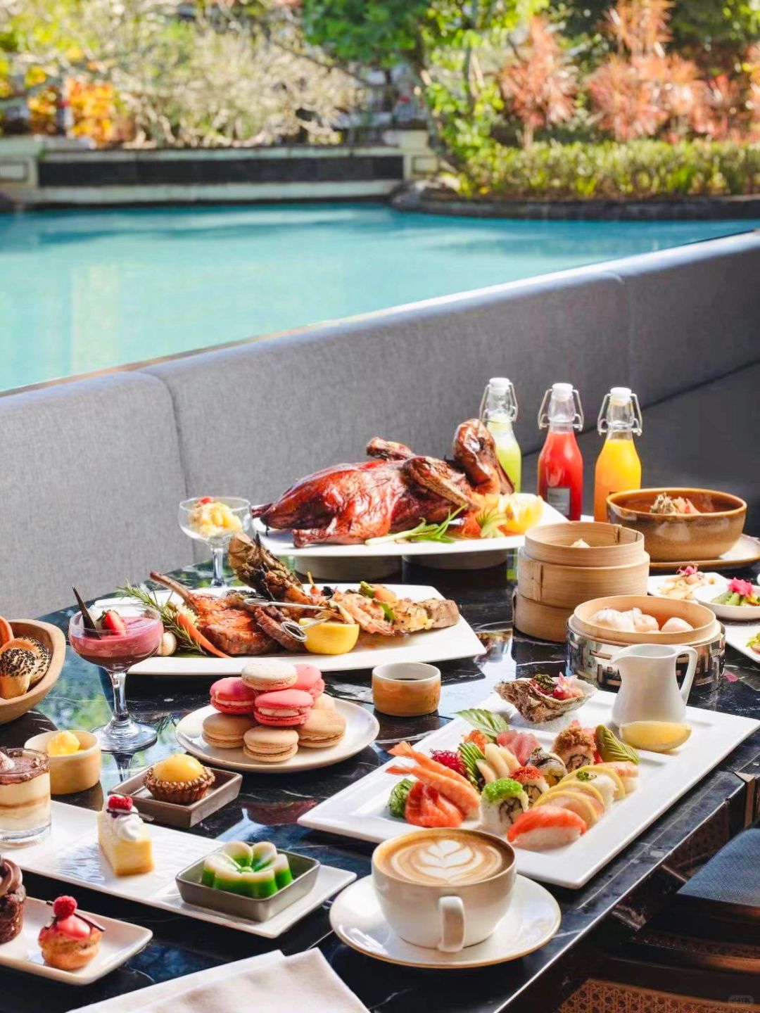 Bali-The Laguna, a Luxury Collection Resort & Spa?, Bali Hotel, Has a 5,000 square meter lagoon pool