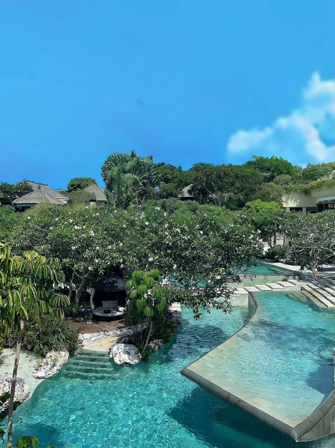 Bali-AYANA Hotel Bali?, a resort integrating dining, entertainment and shopping