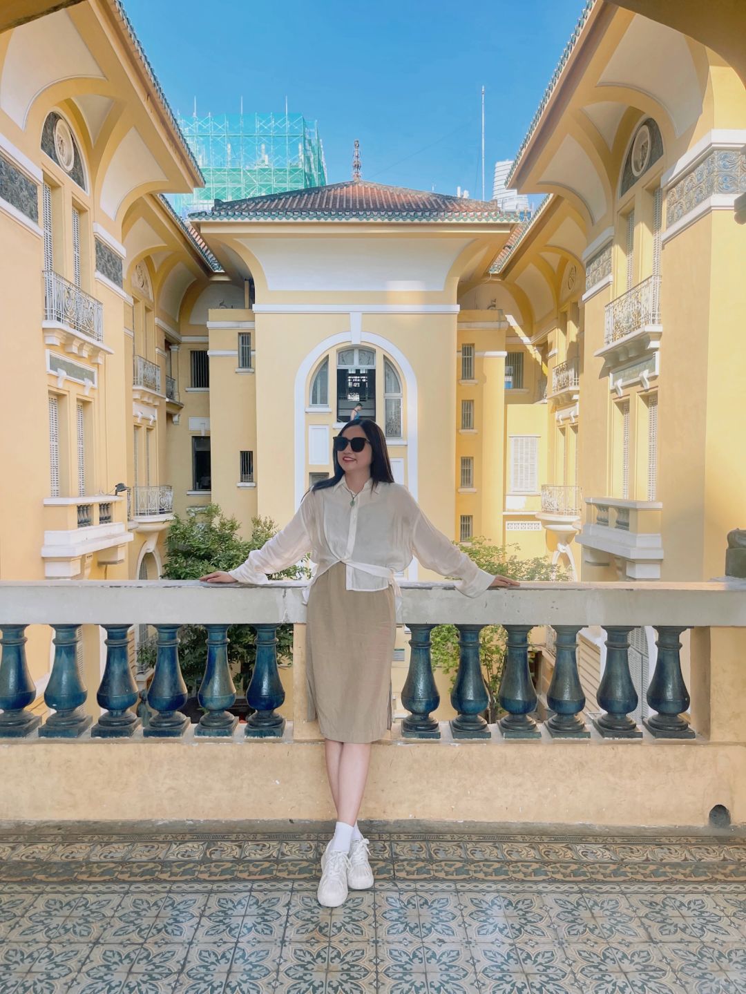 Ho Chi Minh-A short city tour of Ho Chi Minh City?, Vietnam, riding a motorcycle around the city