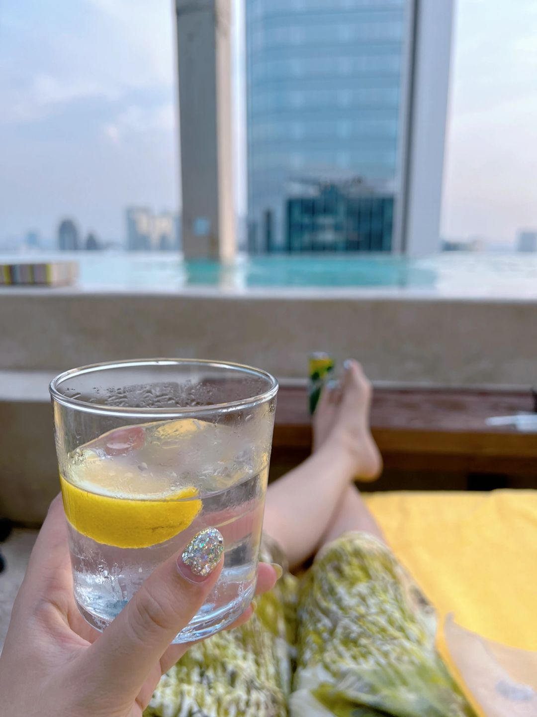 Jakarta-Enjoy the sunset at Cafe Cali? restaurant on the top floor of The orient Jakarta hotel