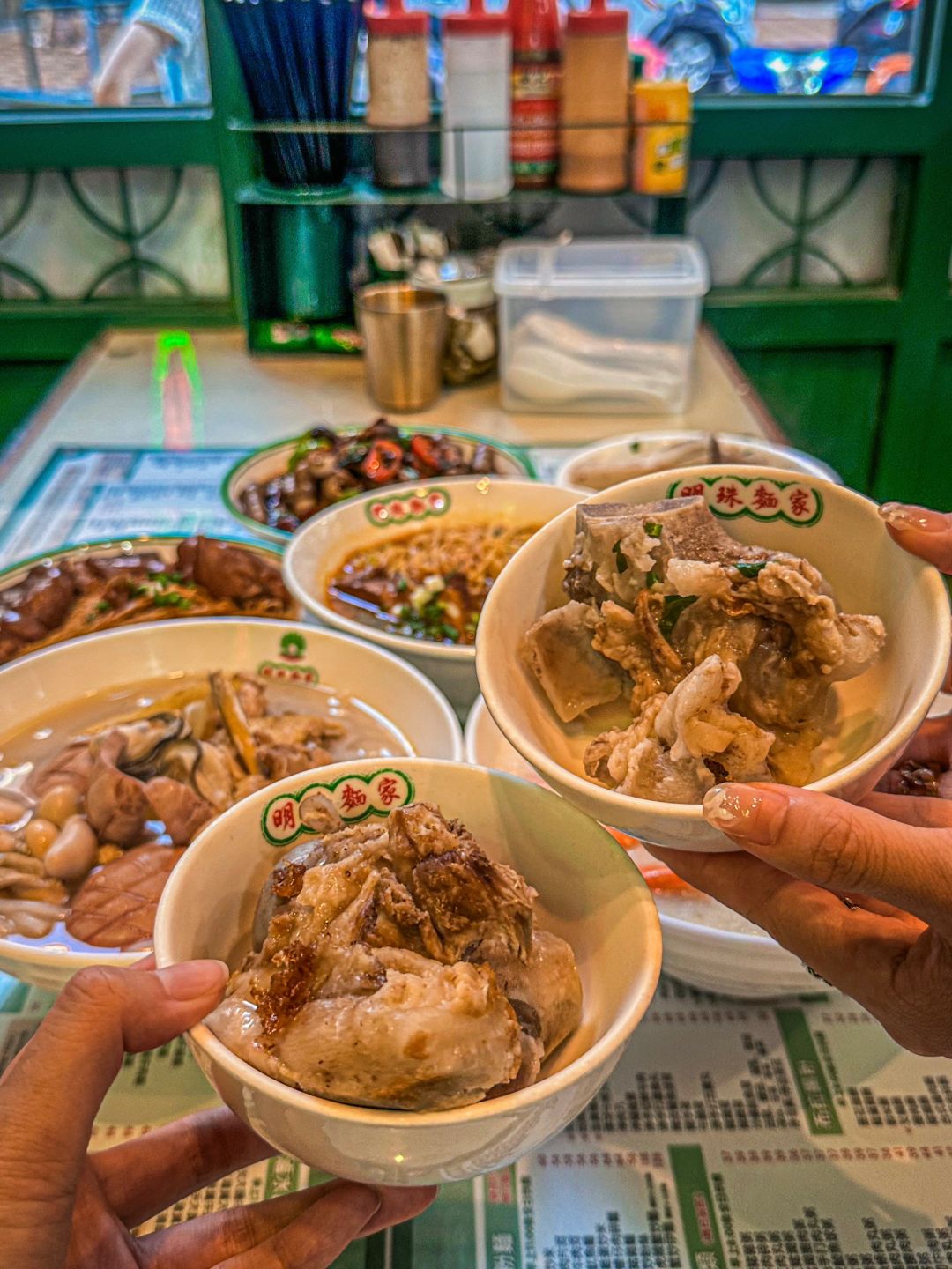 Macao-Pearl Noodle House (Taipa Branch), oysters, chicken, oysters with real ingredients