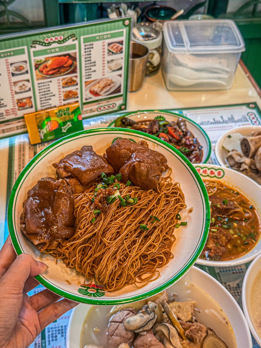 Macao-Pearl Noodle House (Taipa Branch), oysters, chicken, oysters with real ingredients