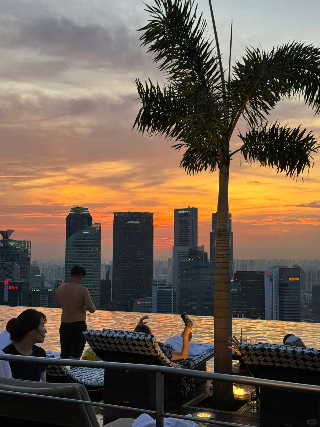 Singapore-M Social, the Clan Hotel, Marina Bay Sands. Recommended cost-effective hotels in Singapore