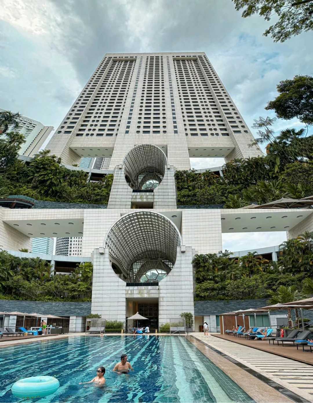 Singapore-The Ritz-Carlton, Singapore. ? Huge floor-to-ceiling windows offer sea views