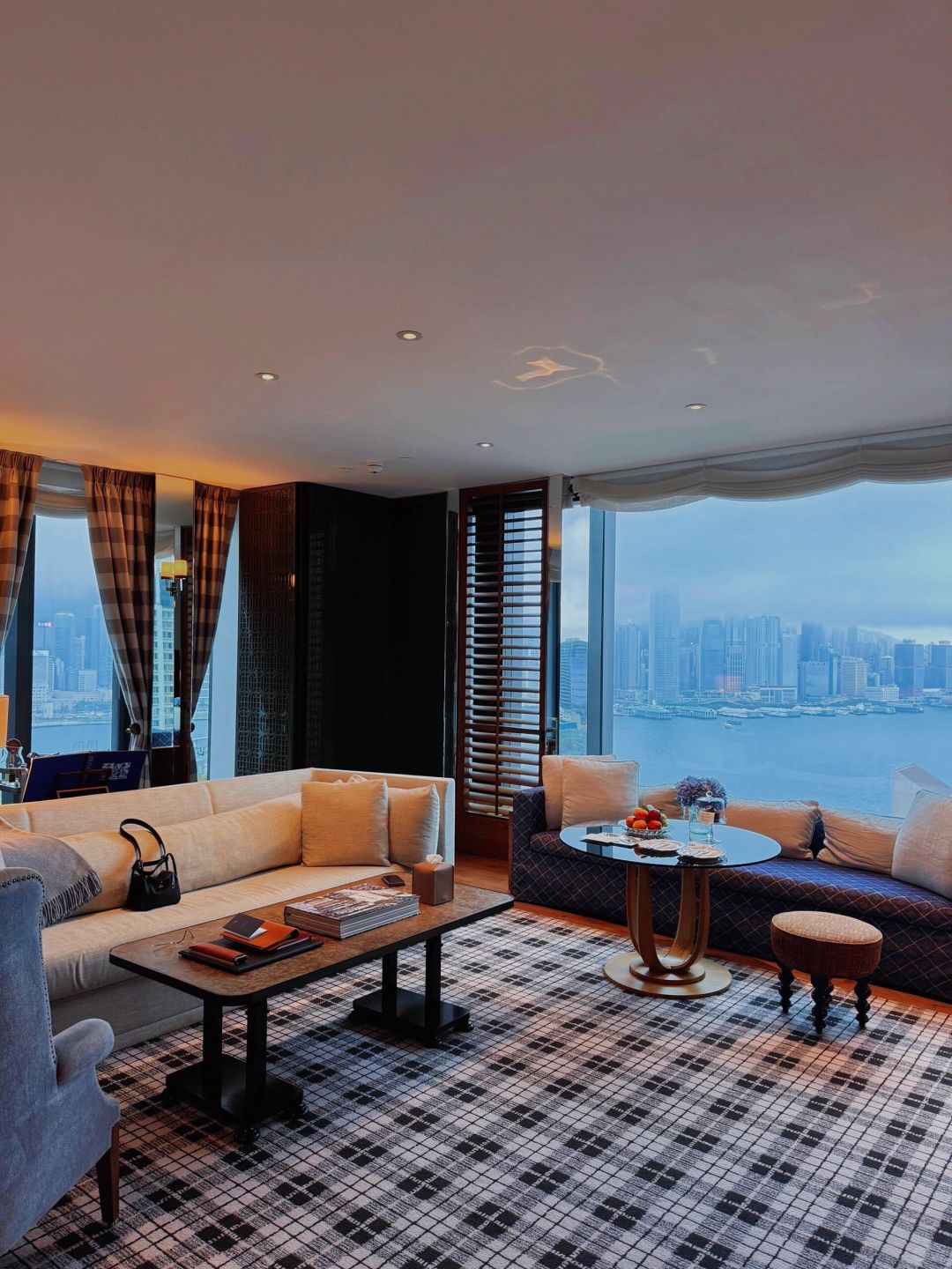 Hong kong-Rosewood Hong Kong's Grand Harbour ? View Room offers a top-notch sea view