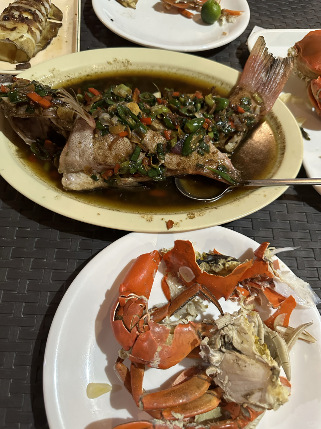 Cebu-Salosalosutukil restaurant in Mactan, Cebu, highly recommend seafood tofu soup