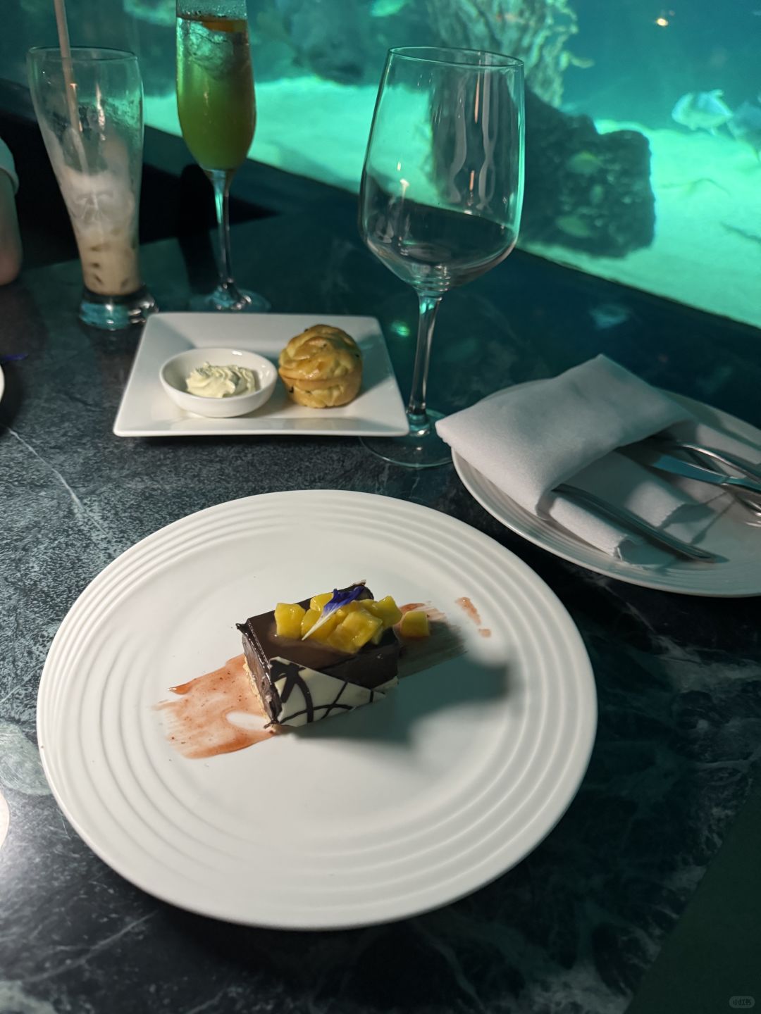 Cebu-Water restaurant adventure, super atmospheric underwater restaurant in Cebu, Philippines