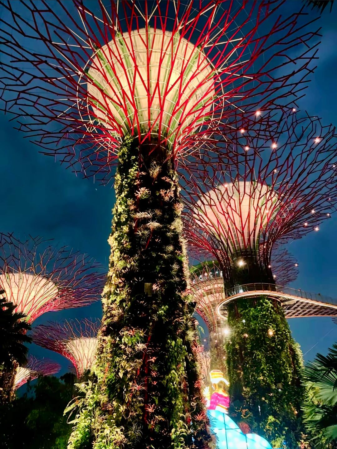 Singapore-Three things you must do when traveling to Singapore, Merlion/Sands Hotel/Skypark
