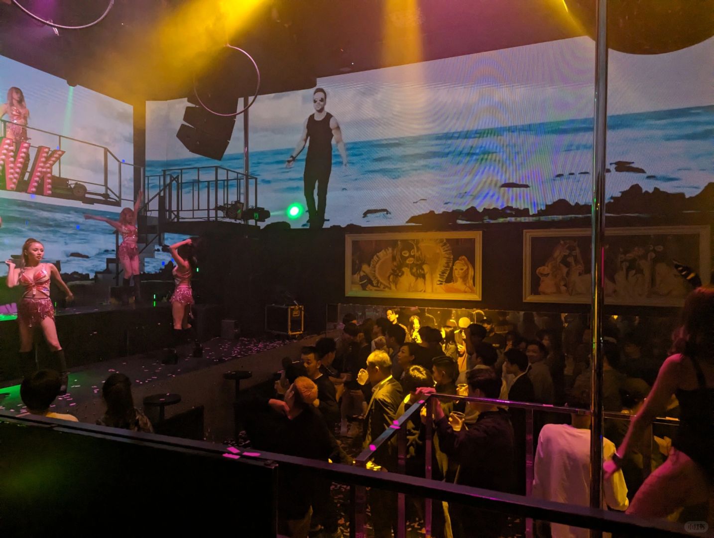 Osaka-Osaka Shinsaibashi Travel Nightlife Thepink Nightclub?, great atmosphere