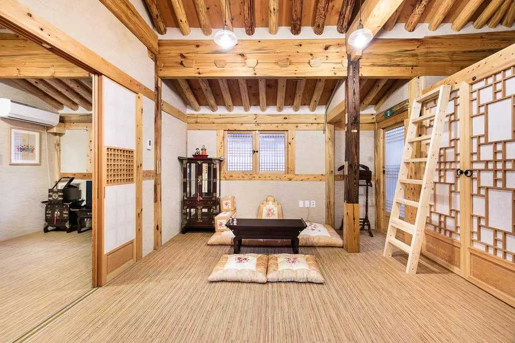 Seoul-L7 Hongdae by LOTTE, Sunbee Hotel Insadong Seoul, Ihwa Hanok. Top 3 hotels in Seoul