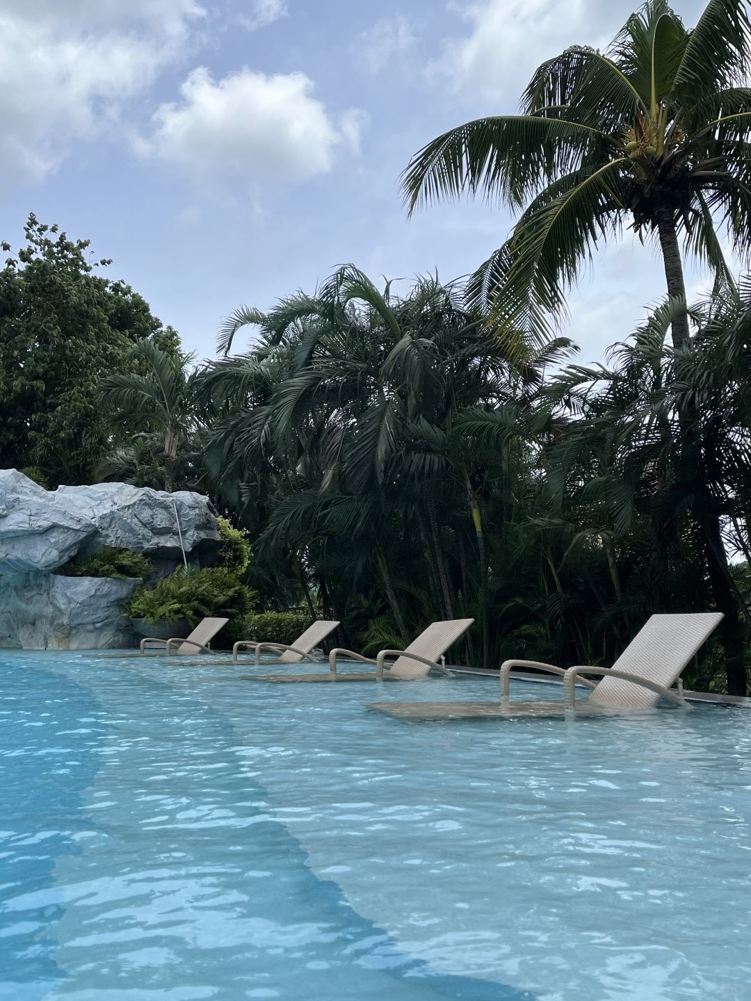 Cebu-Travel to Cebu and stay at Marco Polo Hotel?️, enjoy the mountain and sea views