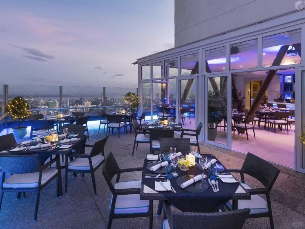 Cebu-Travel to Cebu and stay at Marco Polo Hotel?️, enjoy the mountain and sea views