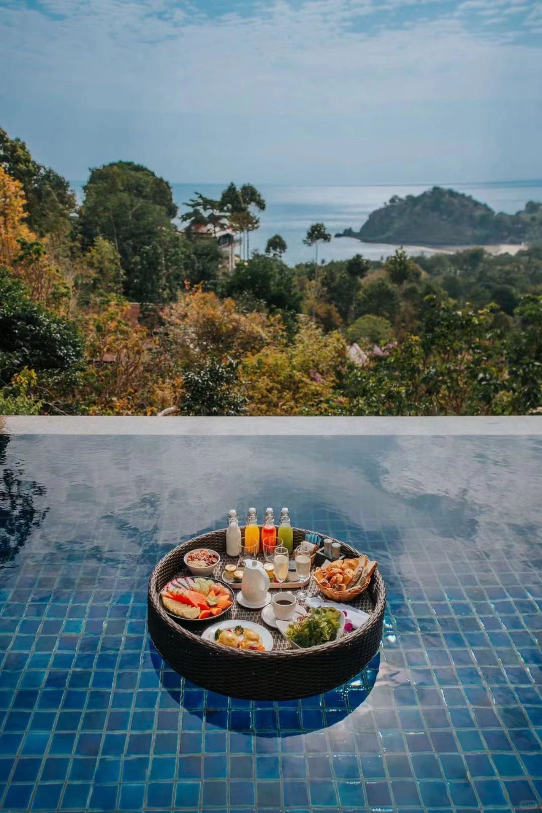Krabi-Pimalai Resort & Spa Krabi?, the only five-star luxury resort on Koh Lanta