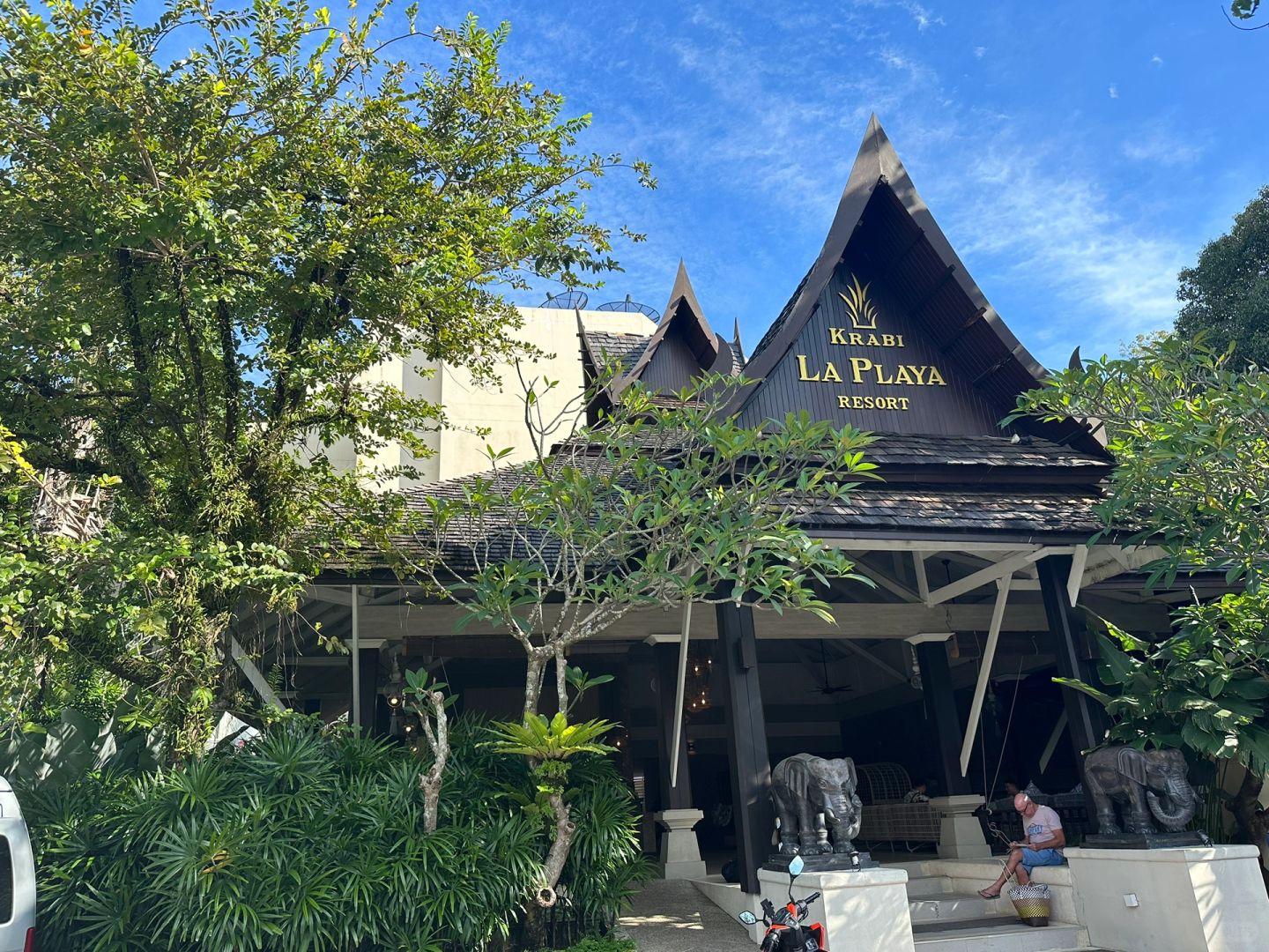 Krabi-Krabi La Playa Resort Hotel?, each room has a balcony with garden and pool views
