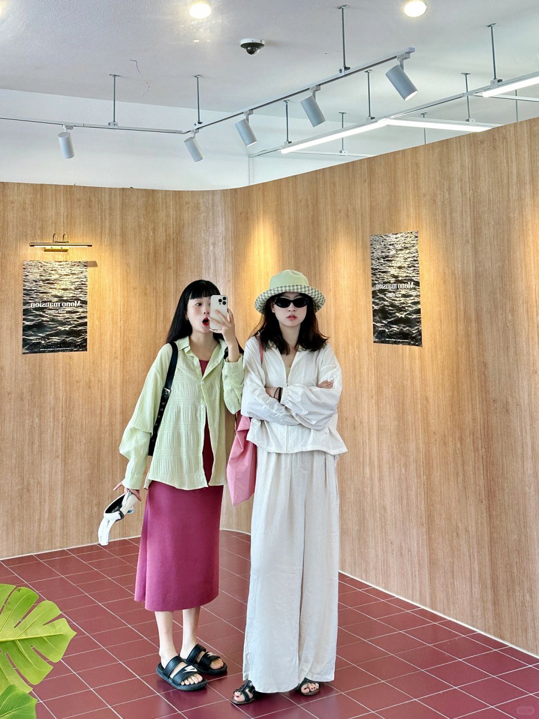 Busan/Jeju-Travel to Busan, take a capsule train, and have a coffee at Haeundae Beach in the afternoon