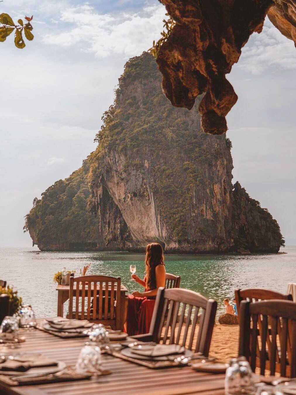Krabi-Rayavadee Hotel in the center of Krabi's Phranang Peninsula, a popular cave restaurant