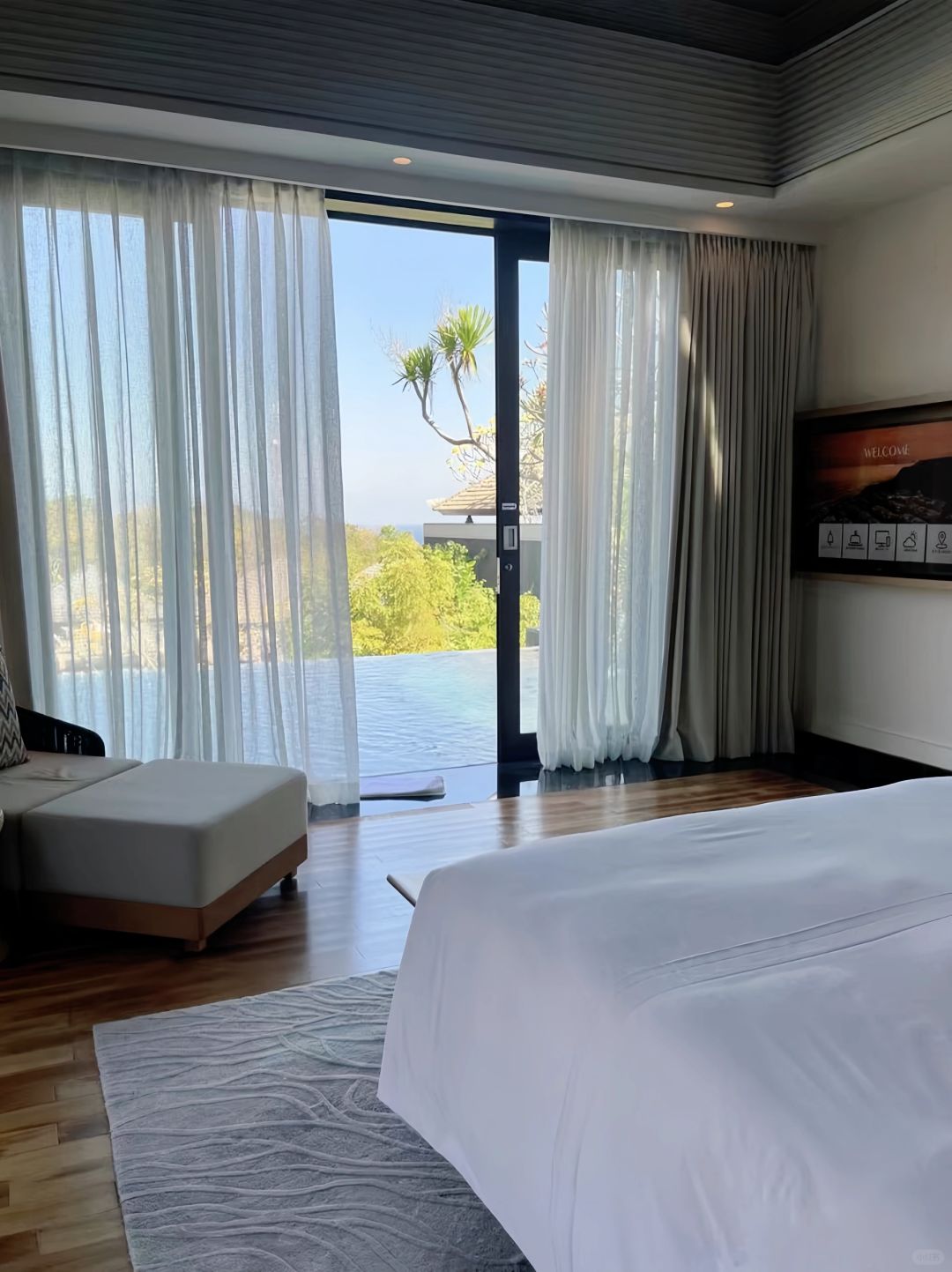 Bali-Travel to Bali and stay at Hilton Umana LXR Hotel? on a cliff 70 meters above sea level
