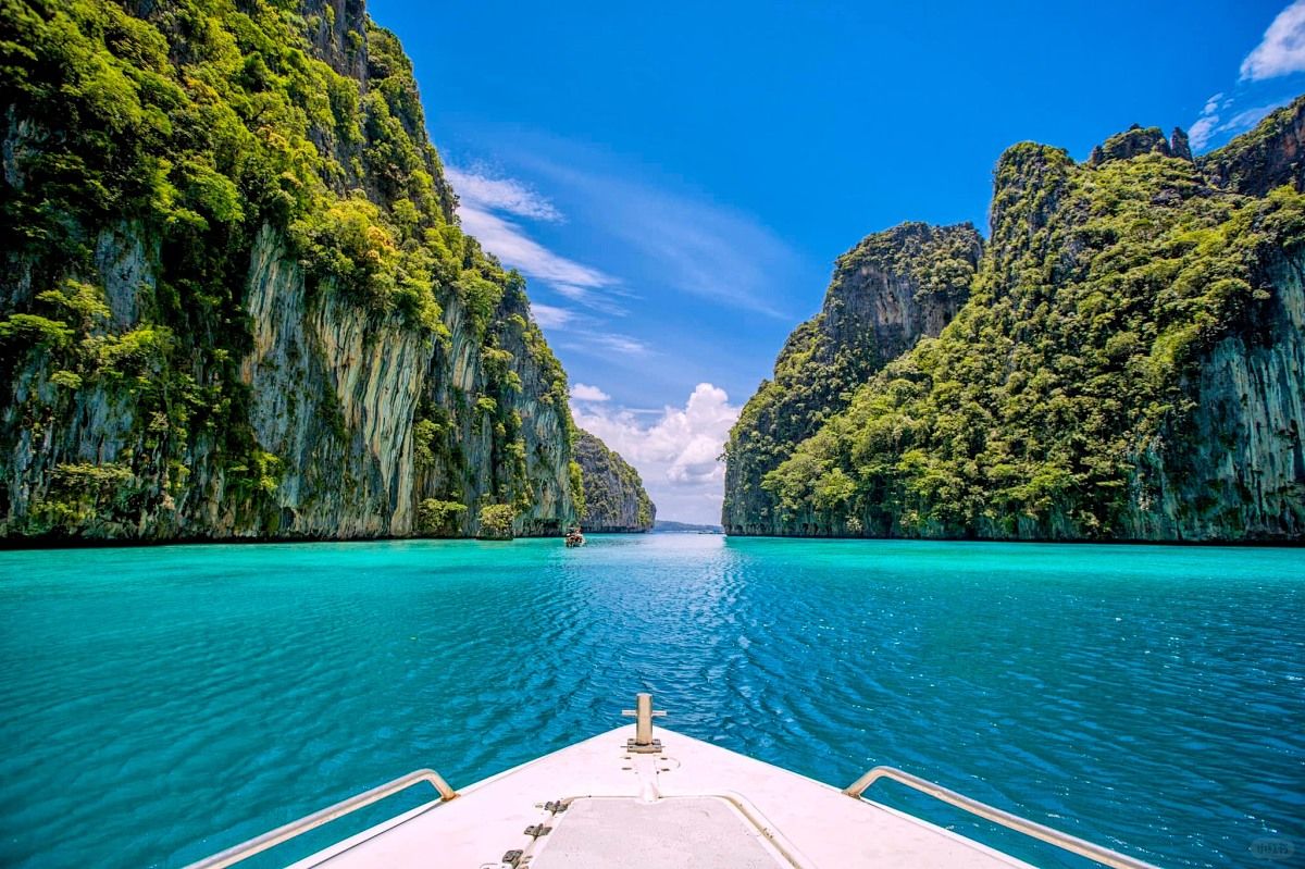 Phuket-Phuket travel guide. ?Entry, climate, hotels, transportation, food, safety, culture