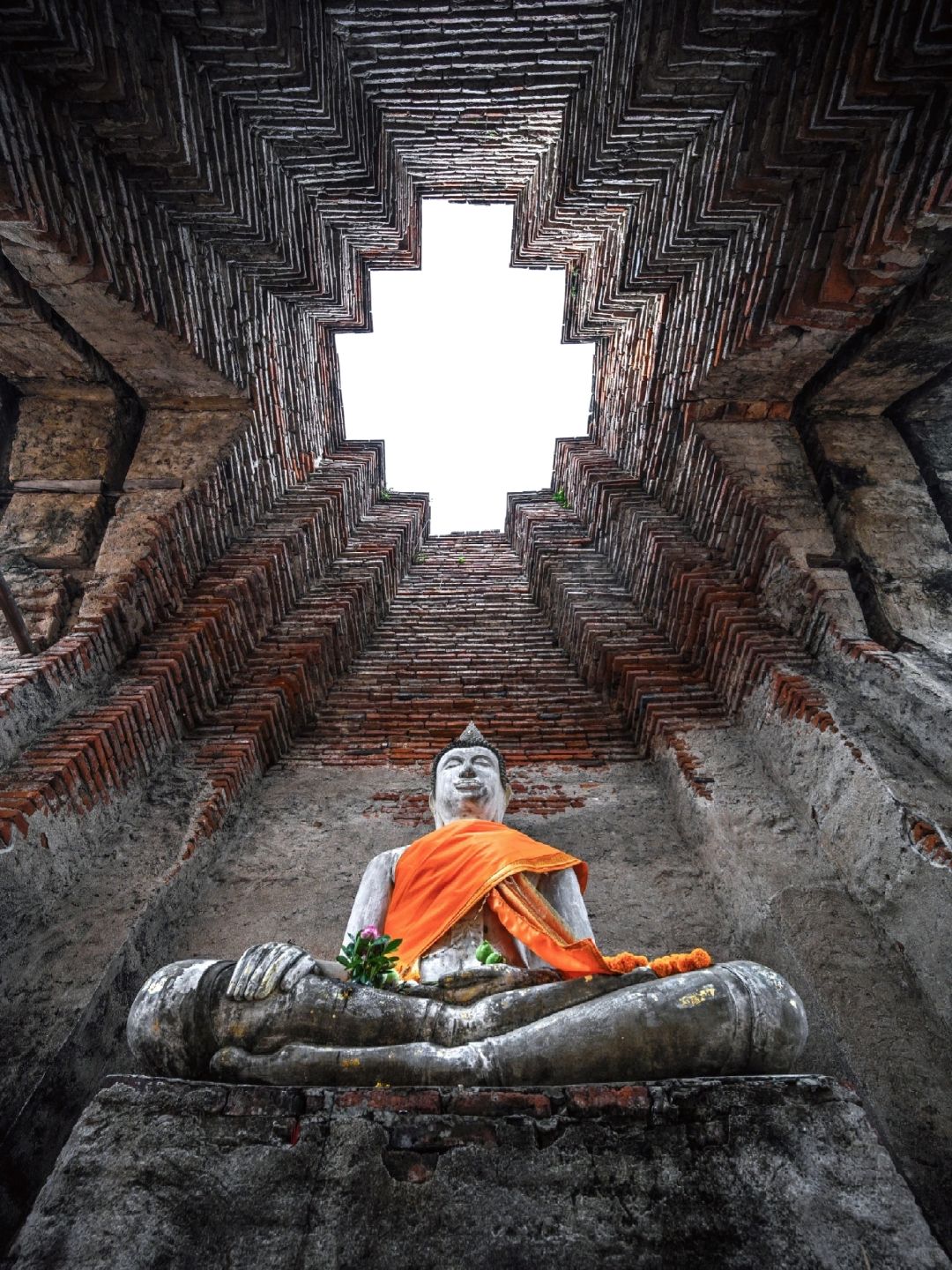 Bangkok-9 recommended attractions in Bangkok: Buddha Footprint Temple, Big Buddha at Wat Phra That Wat, Pixel Tower, etc.