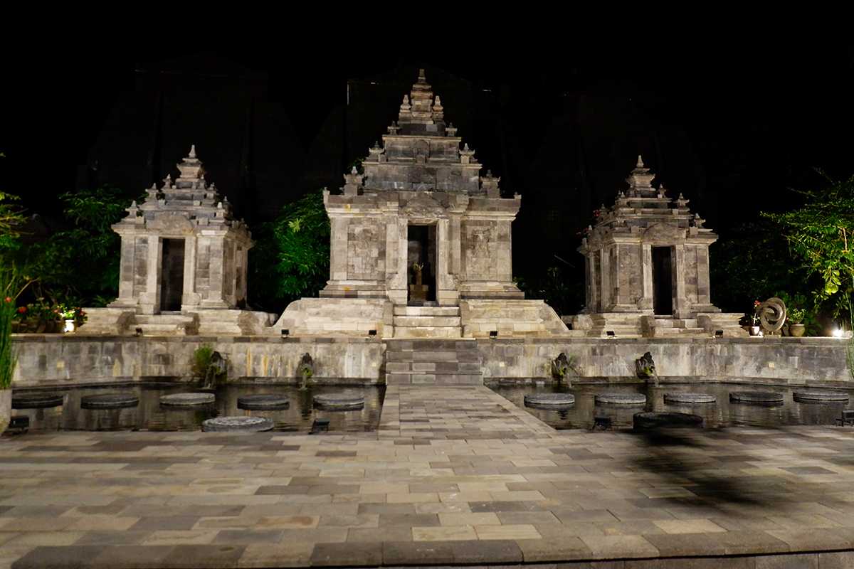 Jakarta-Enjoy private dining with temple views in Yogyakarta, Jakarta's neighbourhood