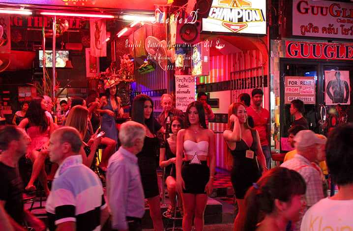 Bangkok-The secrets of nightlife in Bangkok's red light district are revealed?: the girls are good at service, good-looking and cheap