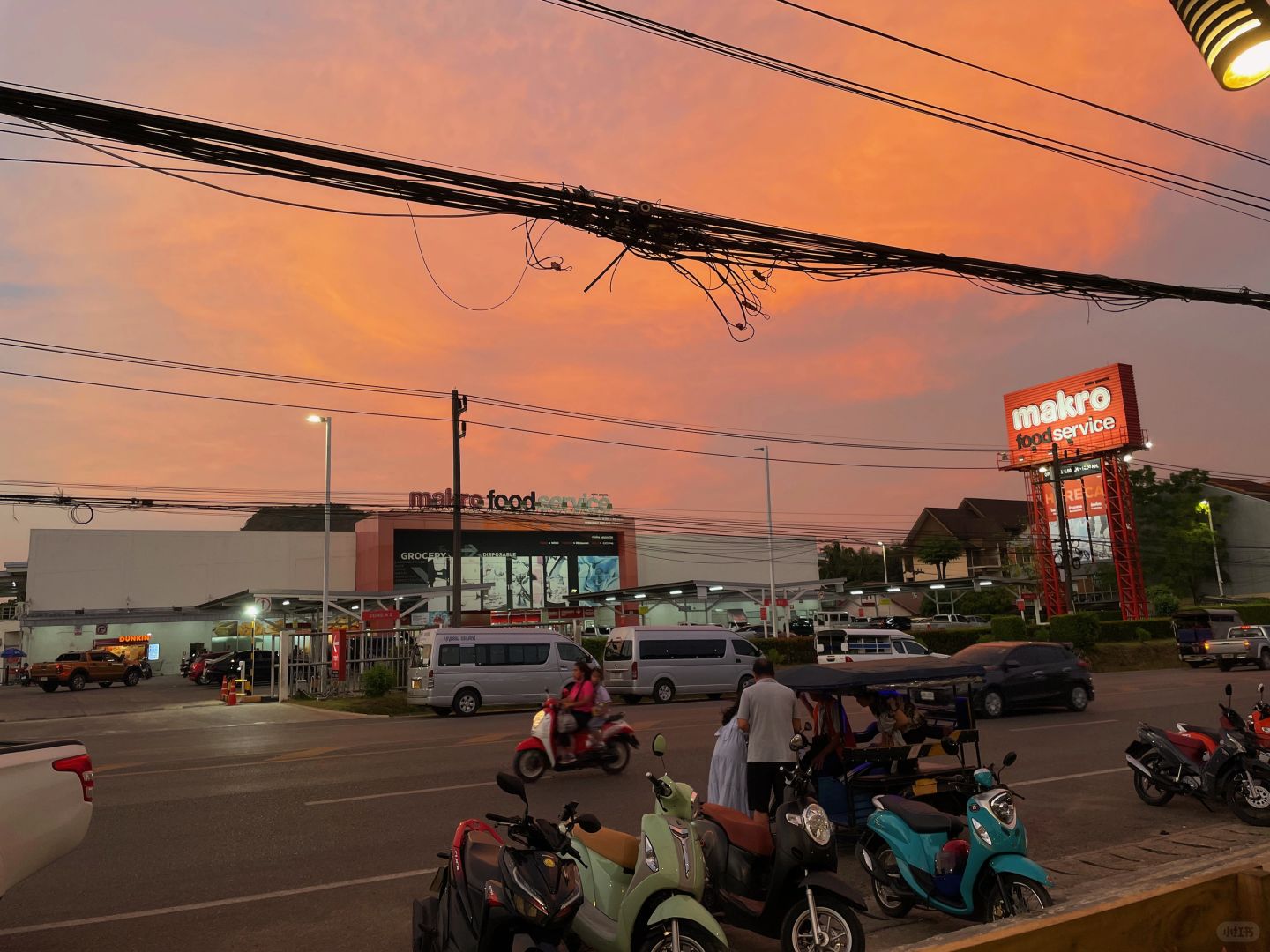 Krabi-TongTalay Seafood Buffet, the best seafood restaurant in Ao Nang Beach, Krabi