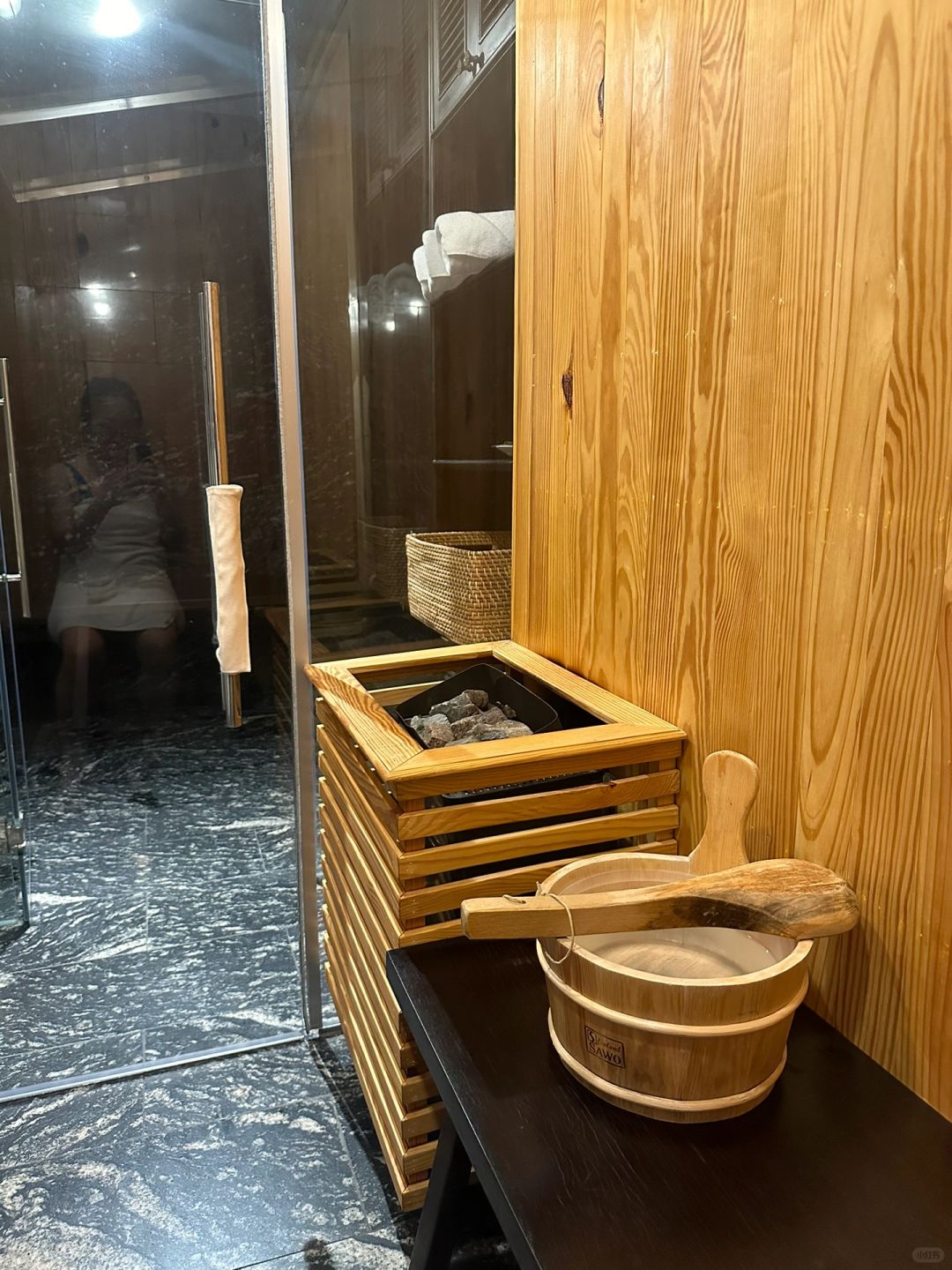 Ho Chi Minh-Amanaki Thao Dien Hotel, the biggest surprise of Ho Chi Minh City trip, is full of antique furniture