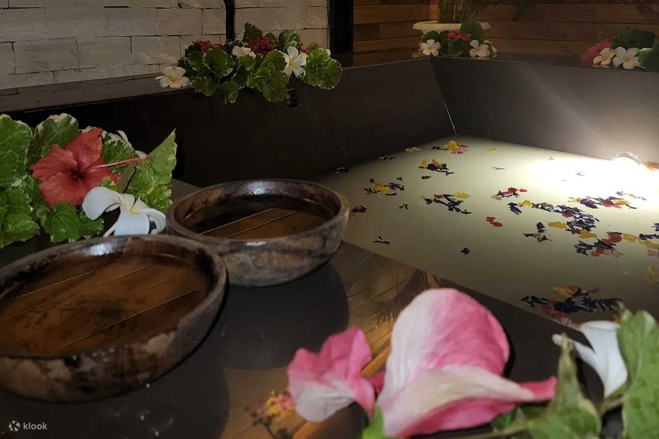 Boracay-Boracay Helios Spa & VILLA Spa massage, free juice and whole wheat cake after massage