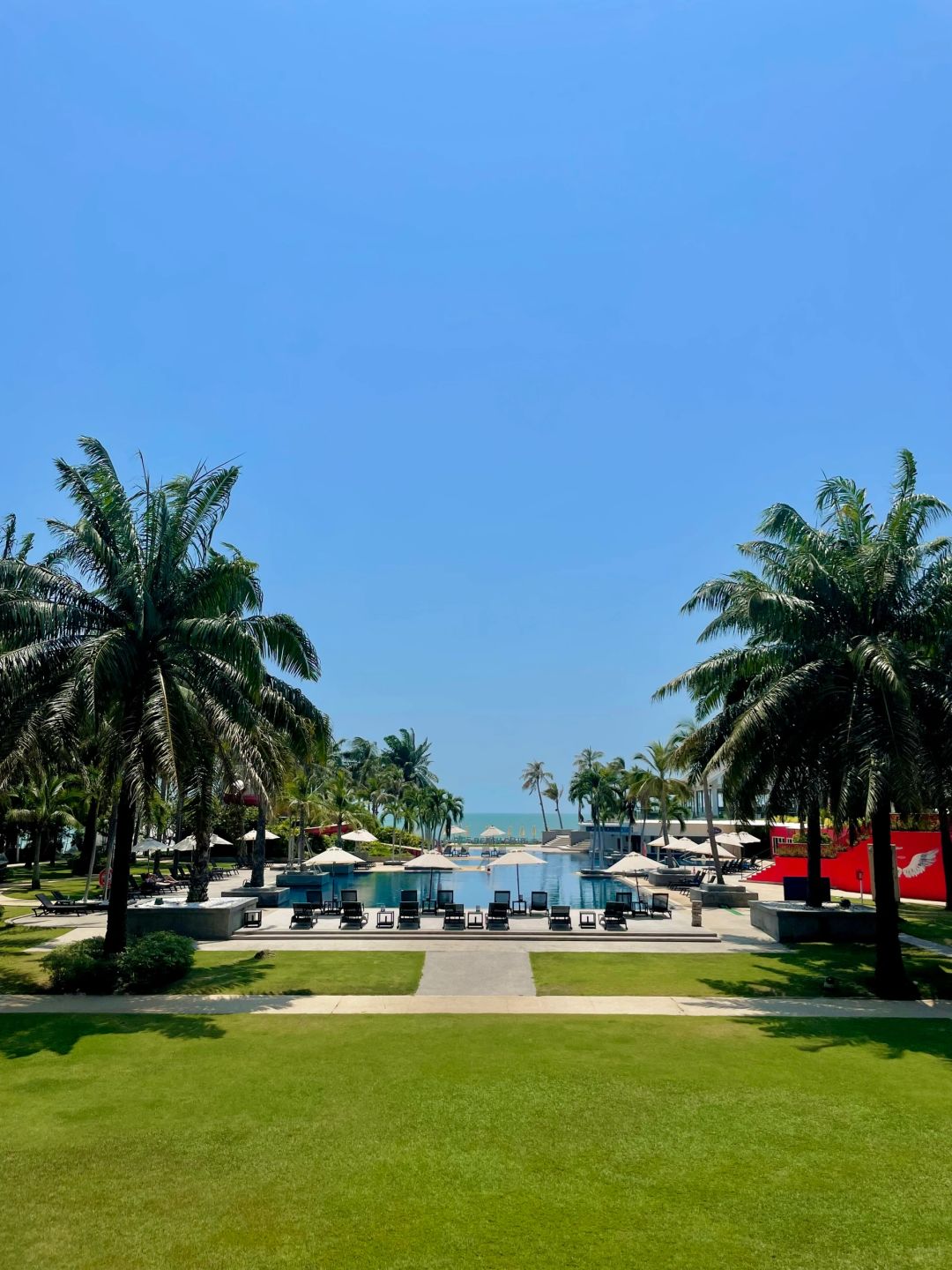 Hua Hin-Radisson Blu Resort Hotel?, you can see the pink sunrise from your hotel room