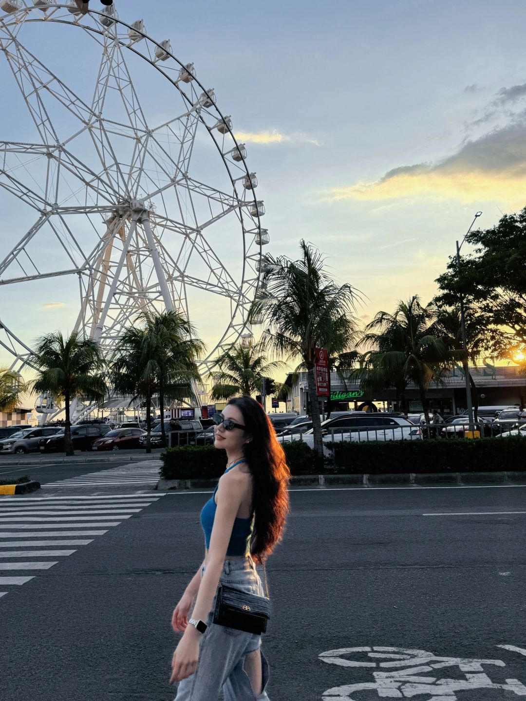 Manila/Luzon-The sunset view of Manila Bay is one of the top ten most beautiful sunsets in the world