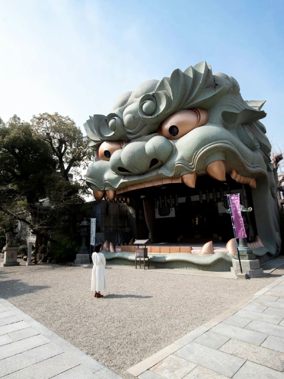 Osaka-Osaka Festival Hall, Conrad, Katsuo-ji Temple, Tsite, Namba Yasaka Shrine, Japan