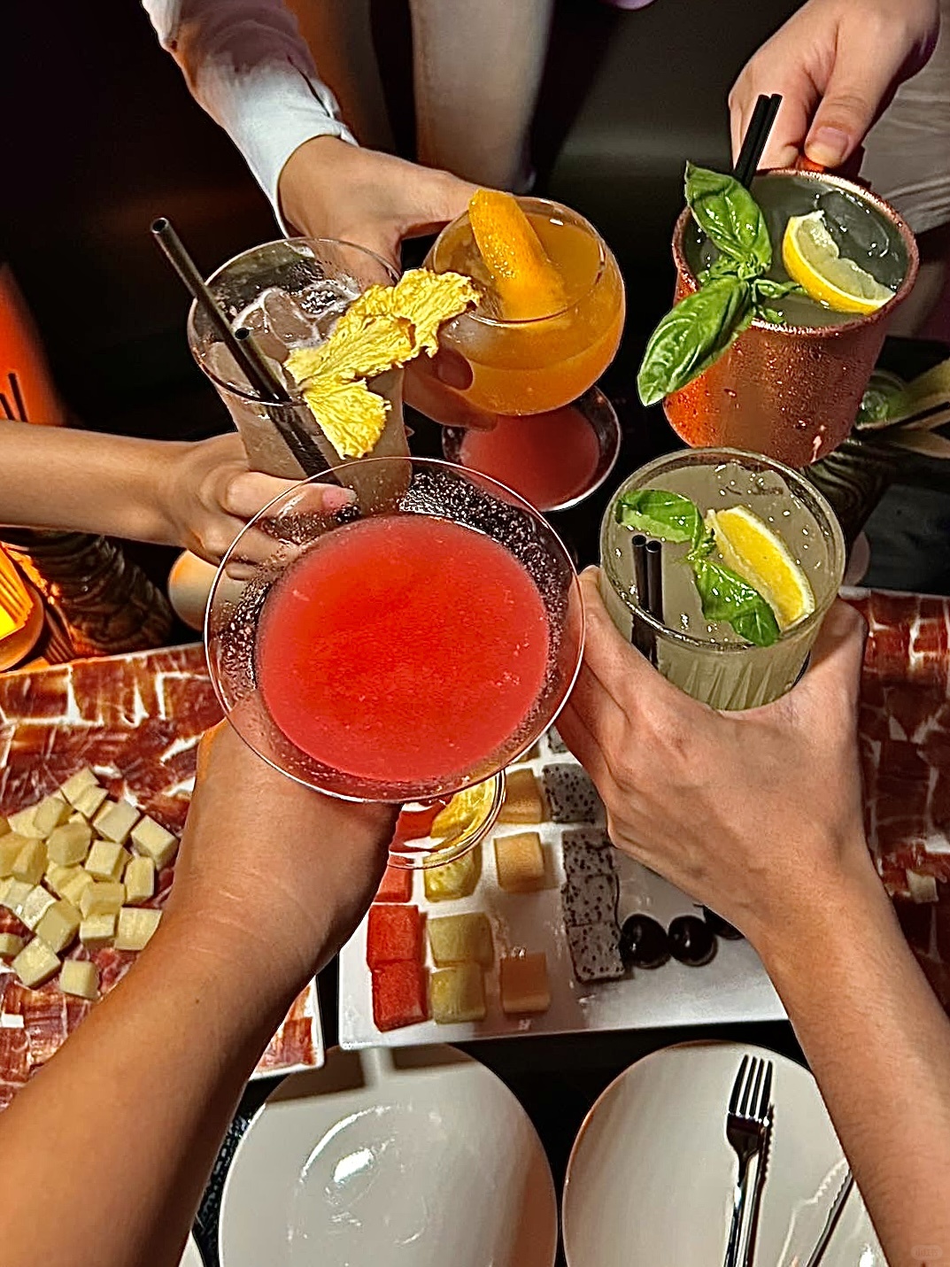 Macao-Macau Mop Bar, the nightlife place with the highest probability of meeting celebrities