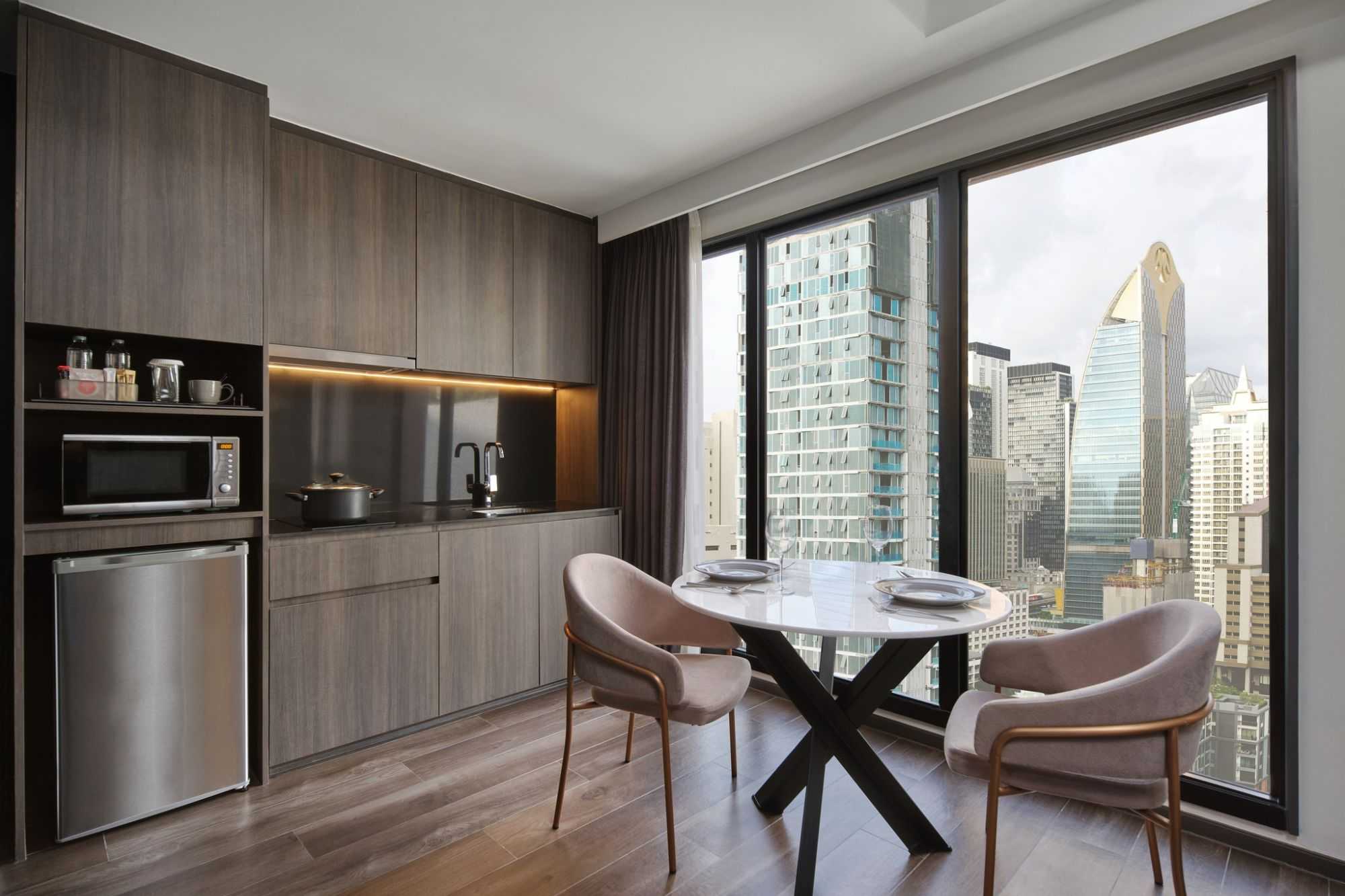 Bangkok-Top 10 BTS serviced apartments in Bangkok?, large/fully equipped with kitchens, suitable for family travel