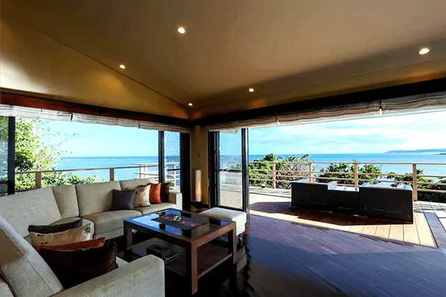 Okinawa-Experience Okinawa's charm at 5 luxury hotels, villas, and cabins with open-air baths
