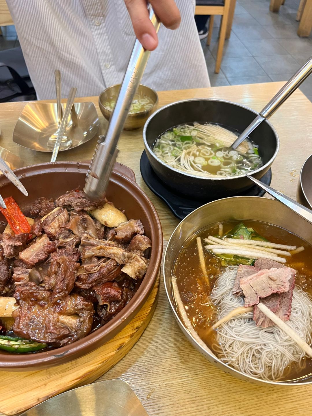 Seoul-강남면옥, the best rib stew restaurant in Seoul where you can easily meet celebrities