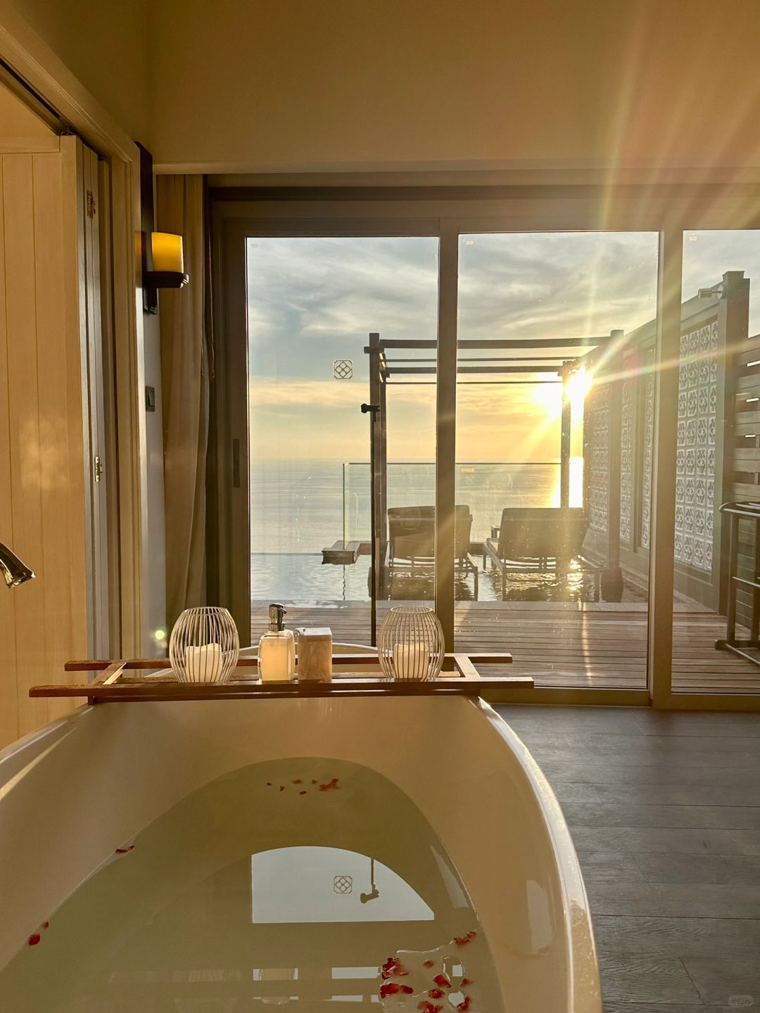 Phuket-The Shore at Katathani Hotel Sea View Love Pool Villa?, Katathani Coast for Couples Travel
