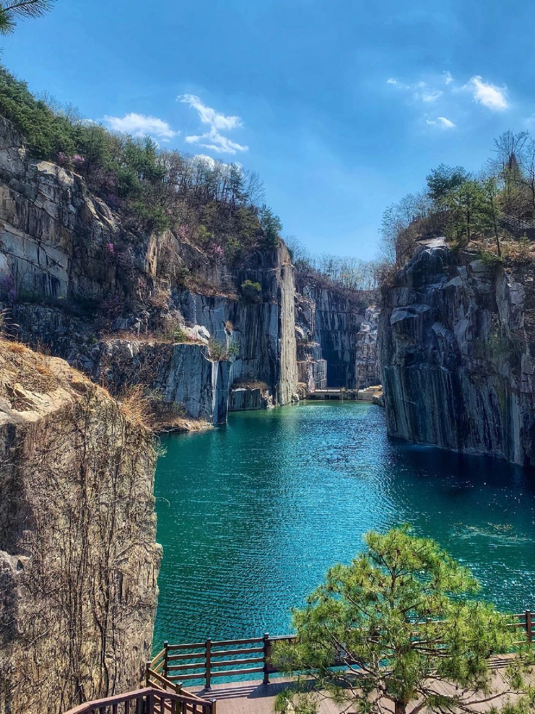 Seoul-Hantan River Geopark in Gyeonggi-do, ?‍♂Seoul, where many Korean dramas were filmed