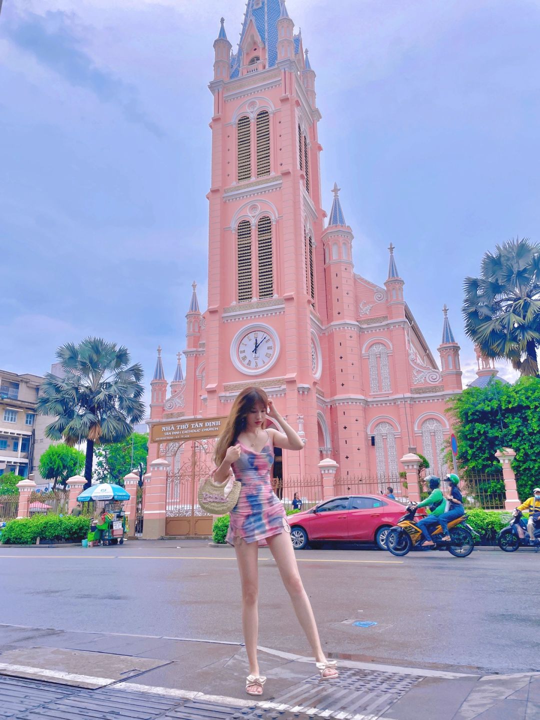 Ho Chi Minh-Ho Chi Minh City Travel?️, Tan Dinh Cathedral, Reunification Palace, Coffee Apartment, Ben Thanh Market, Bookstore Street