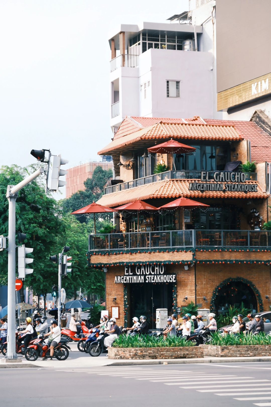 Ho Chi Minh-Traveling in Vietnam?: A three-day, two-night guide to exploring Ho Chi Minh City