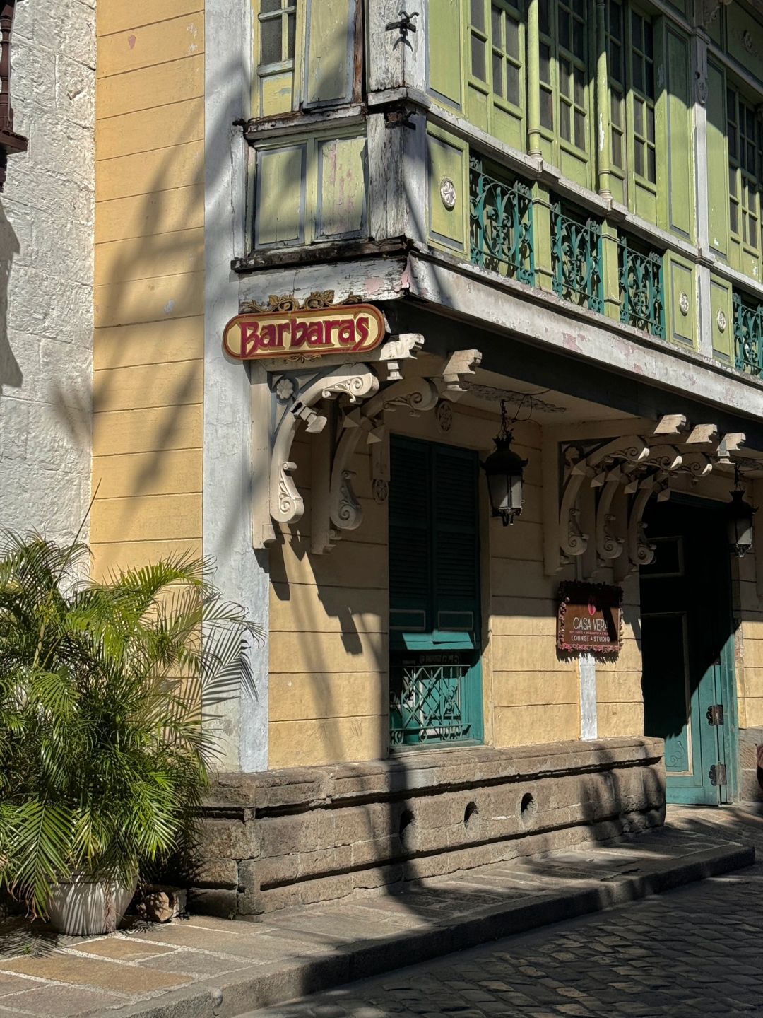 Manila/Luzon-Flight attendant's trip to Manila?, a relaxing day trip guide, and a tour of Manila churches