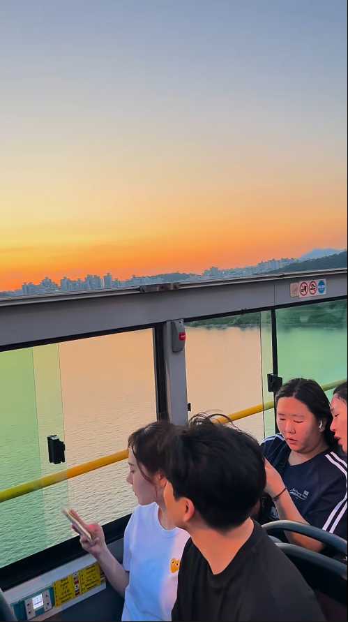 Seoul-Seoul Sunset Flyer?, the Han River in the sunset and the Seoul Tower in the distance