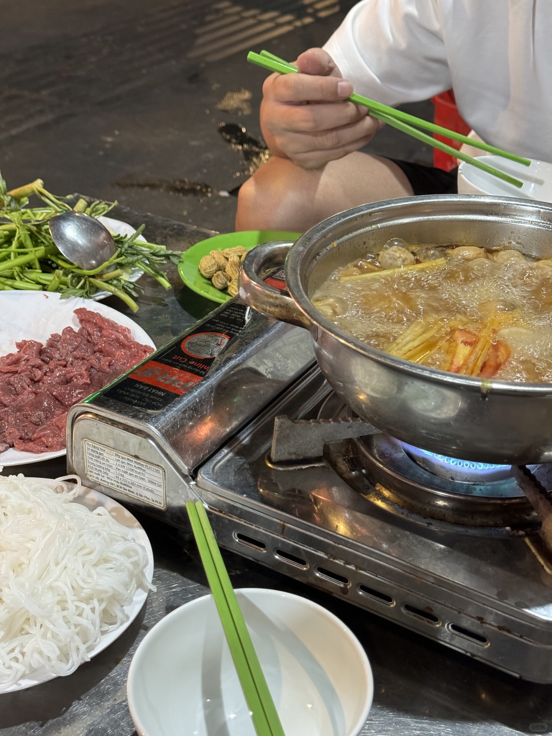 Ho Chi Minh-Ho Chi Minh City Walking Tour. Eat good food, drink in bars, and get a spa massage